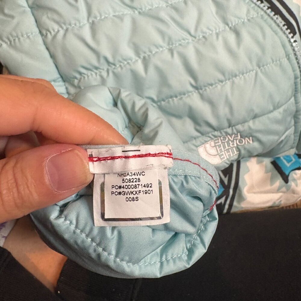The North Face reversible patterned winter coat - Picture 7 of 7